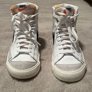 Women’s Nike Blazer Mid Size 6.5